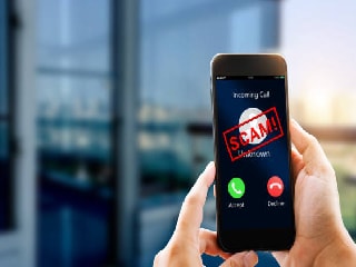 Google का दावा: लाखों रुपये वाले iPhone से ज्यादा सुरक्षित हैं Android स्मार्टफोन!