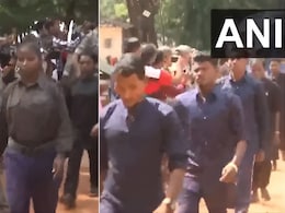 Chhattisgarh Naxalites surrender: छत्तीसगडसाठी ऐतिहासिक दिवस! 200 हून अधिक कुख्यात नक्षलवाद्यांचं आत्मसमर्पण