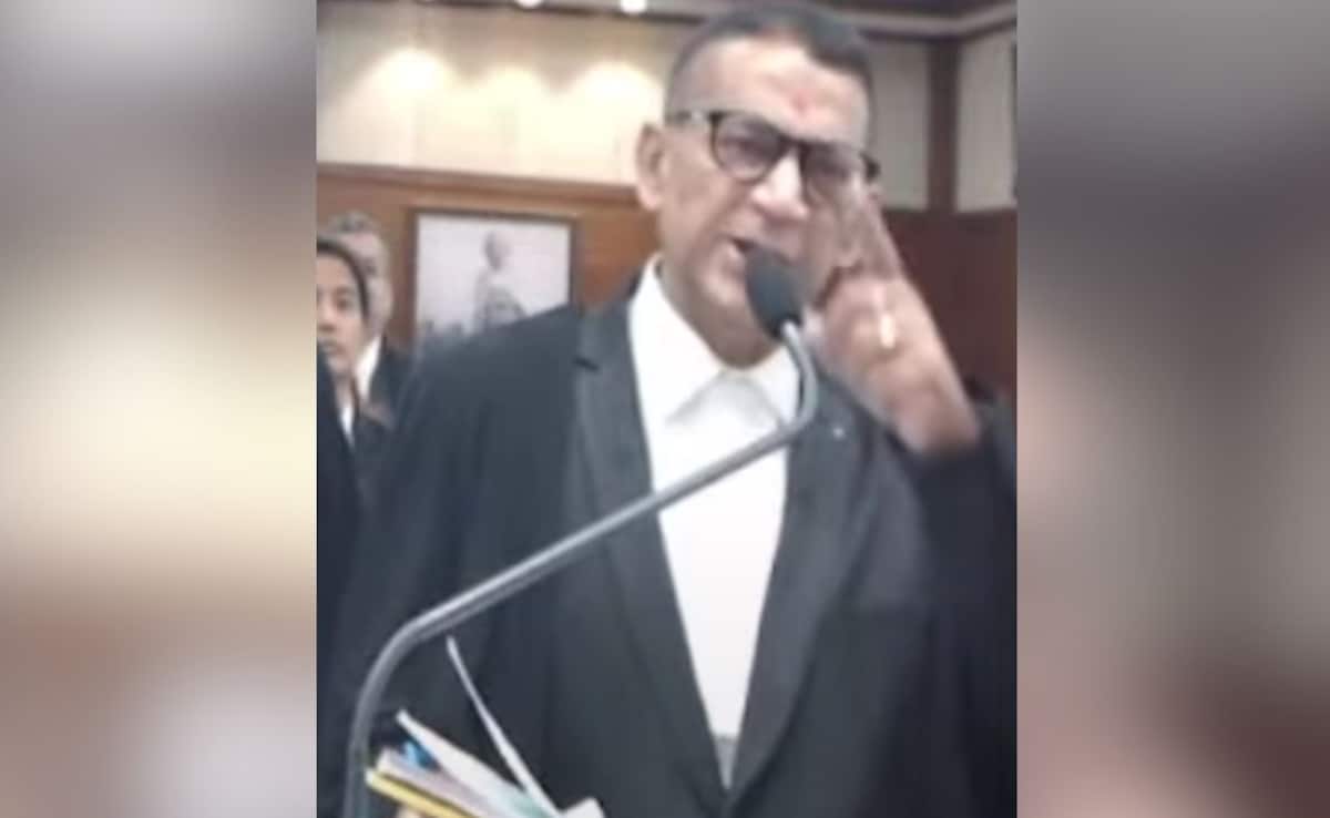 High Court Judge And Lawyer In Heated Exchange In Jharkhand. Video Viral