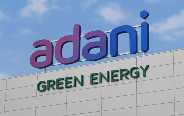 अदाणी ग्रीन एनर्जी ने दर्ज की सबसे अधिक सालाना ग्रीनफील्ड क्षमता ग्रोथ, कारोबार 23% बढ़कर ₹10,865 करोड़ हुआ