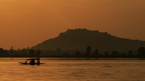 Which State Is Known As The Valley Of Lakes?