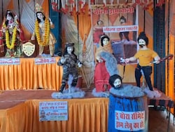 Durga Pandal In UP&#039;s Deoria Recreates Meerut Blue Drum Murder Case