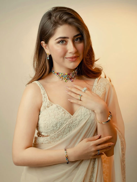 Aditi Bhatia’s Saree Look Is All About Soft Glam