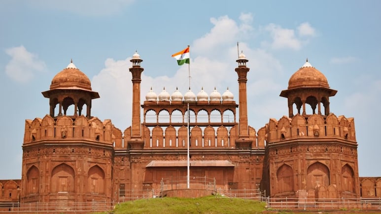 Red Fort Turning Black? Study Reveals Impact Of Delhi's Air Pollution On The Iconic Monument Red Fort Turning Black? Study Reveals Impact Of Delhi's Air Pollution On The Iconic Monument