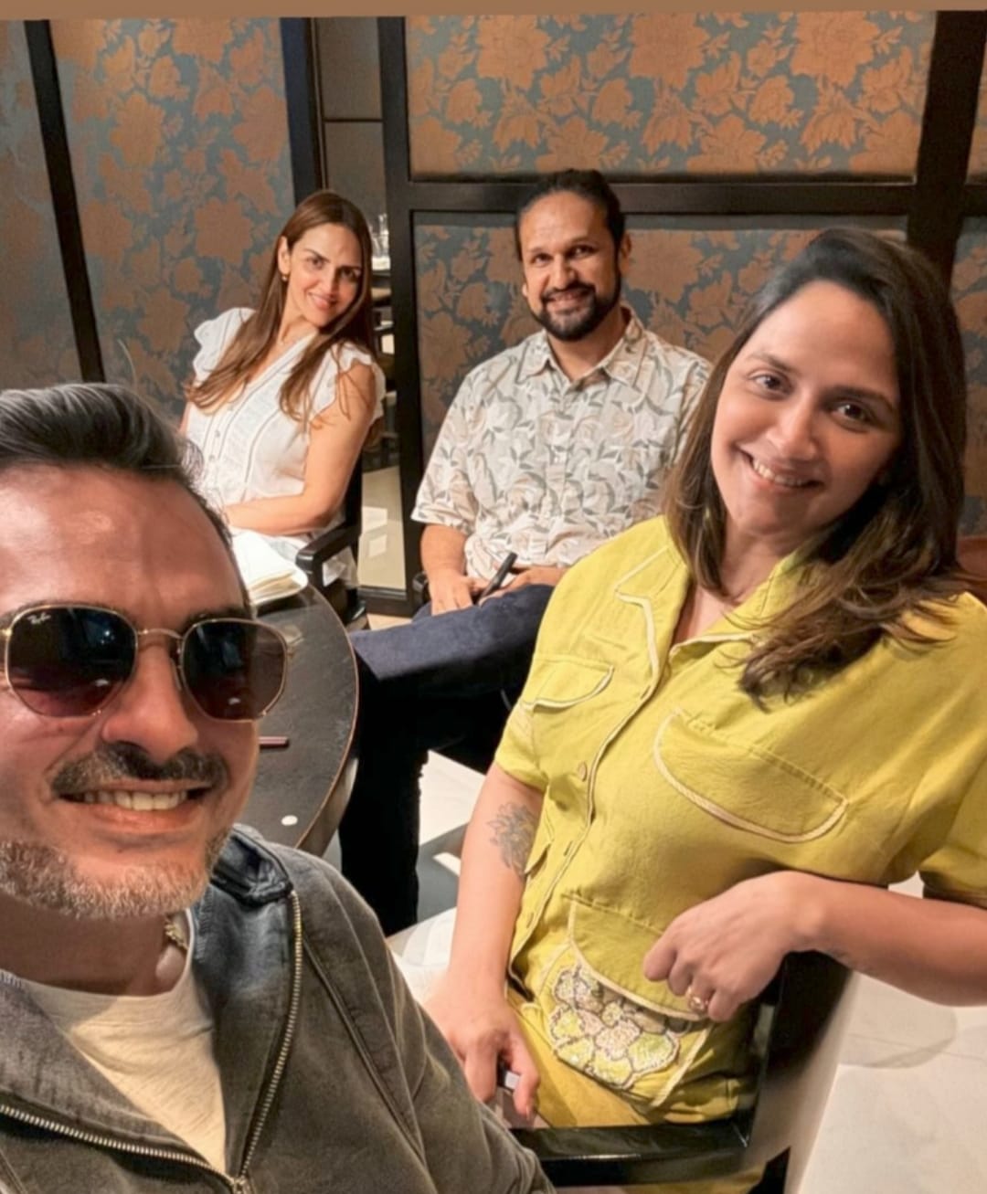 After Divorce, Esha Deol And Bharat Takhtani Reunite Over "Family Sunday" Treat