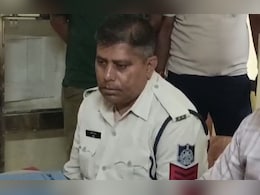 MP Bribery Case: FIR दर्ज करने के लिए मांगी ₹5 लाख की रिश्वत; प्रधान आरक्षक लोकायुक्त ने पकड़ा MP Bribery Case: FIR दर्ज करने के लिए मांगी ₹5 लाख की रिश्वत; प्रधान आरक्षक लोकायुक्त ने पकड़ा