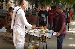 Madhur Sugar x NDTV: Honouring Vishalakshi Foundation's Sacred Fight Against Hunger Madhur Sugar x NDTV: Honouring Vishalakshi Foundation's Sacred Fight Against Hunger