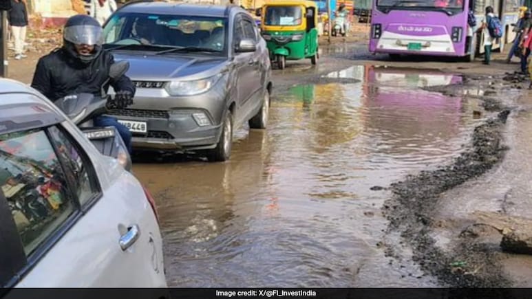 "Road Is Only 2%": Internet Reacts To Viral Post Highlighting Pothole Issue On Bengaluru Roads "Road Is Only 2%": Internet Reacts To Viral Post Highlighting Pothole Issue On Bengaluru Roads