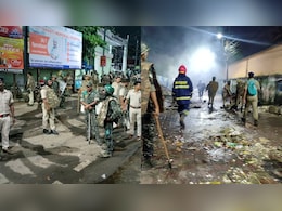 LIVE: कटक में बवाल - दुर्गा विसर्जन के दौरान दो गुटों की झड़प, इंटरनेट बंद, कर्फ्यू LIVE: कटक में बवाल - दुर्गा विसर्जन के दौरान दो गुटों की झड़प, इंटरनेट बंद, कर्फ्यू