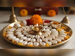 क्या होती है कौड़ी? जिसे धनतेरस पर खरीदते हैं लोग, जानें कितनी होती है कीमत क्या होती है कौड़ी? जिसे धनतेरस पर खरीदते हैं लोग, जानें कितनी होती है कीमत