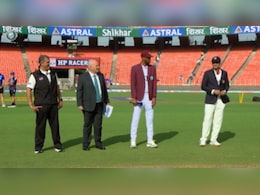 India vs West Indies, 1st Test: शुभमन गिल ने भारतीय प्लेइंग XI को लेकर लिया चौंकाने वाला फैसला, स्टार खिलाड़ी बाहर India vs West Indies, 1st Test: शुभमन गिल ने भारतीय प्लेइंग XI को लेकर लिया चौंकाने वाला फैसला, स्टार खिलाड़ी बाहर