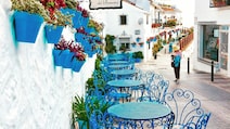 Spain's 'Chair Thieves' Arrested For Stealing Over 1,000 Restaurant Seats