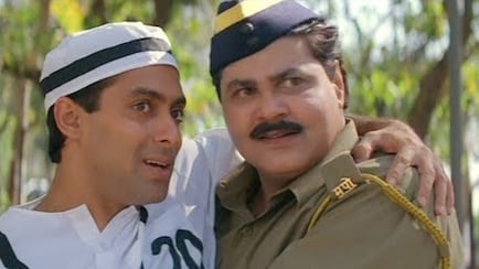 Salman Khan Remembers Satish Shah With Throwback Photo From Judwaa Set