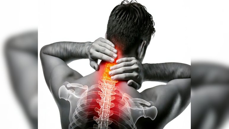 गर्दन के दर्द से राहत दिलानें में मदद करेंगे ये योगासन, मिनटों में मिलेगा आराम गर्दन के दर्द से राहत दिलानें में मदद करेंगे ये योगासन, मिनटों में मिलेगा आराम