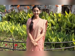 सोशल मीडिया सेंसेशन से सरकारी अफसर तक, हर्षिता दवे ने रचा इतिहास,रील्स वाली लड़की बनी MPPSC टॉपर सोशल मीडिया सेंसेशन से सरकारी अफसर तक, हर्षिता दवे ने रचा इतिहास,रील्स वाली लड़की बनी MPPSC टॉपर