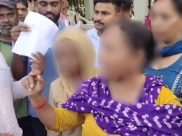 पीरियड्स आए हैं तो कपड़े उतारकर सबूत दिखाओ... हरियाणा की यूनिवर्सिटी में महिला स्टाफ संग बदसलूकी पीरियड्स आए हैं तो कपड़े उतारकर सबूत दिखाओ... हरियाणा की यूनिवर्सिटी में महिला स्टाफ संग बदसलूकी