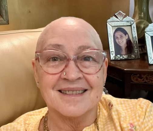Nafisa Ali Sports Bald Look After Resuming Chemotherapy For Cancer Treatment