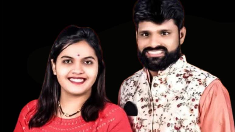 Pune News : पुण्यातल्या सामाजिक कार्यकर्त्याला बायकोनेच प्रियकराच्या मदतीने संपवलं; हत्येचं कारण धक्कादायक Pune News : पुण्यातल्या सामाजिक कार्यकर्त्याला बायकोनेच प्रियकराच्या मदतीने संपवलं; हत्येचं कारण धक्कादायक