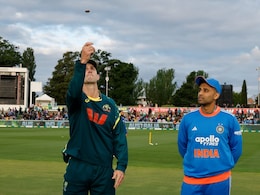 India vs Australia LIVE Score, 2nd T20I: Shubman Gill Narrowly Saved From Golden Duck Embarrassment By DRS India vs Australia LIVE Score, 2nd T20I: Shubman Gill Narrowly Saved From Golden Duck Embarrassment By DRS