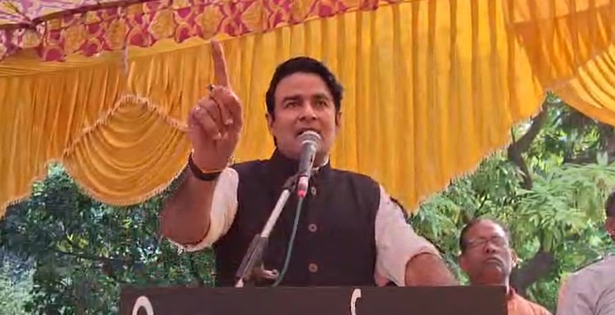 बुर्के के आड़ में हो रहा है आतंकवाद... बिहार चुनाव को लेकर बीजेपी नेता संगीत सोम का बड़ा बयान