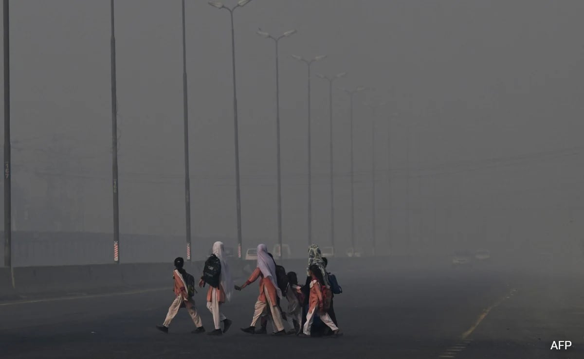 Pakistan's Lahore Becomes World's Most Polluted City: Report