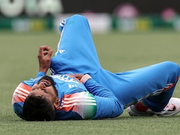 Shreyas Iyer In Hospital, India Star's Parents Seek Urgent Visas To Join Him In Sydney Shreyas Iyer In Hospital, India Star's Parents Seek Urgent Visas To Join Him In Sydney