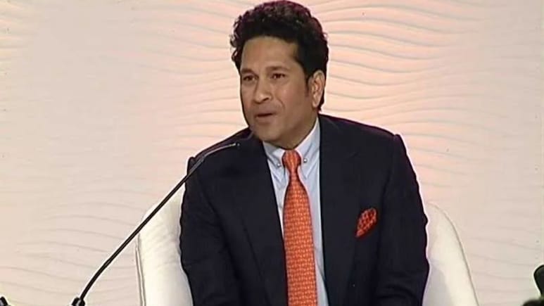 Sachin Tendulkar: 10 रुपयांचा शेअर थेट 9 हजारांवर! 'क्रिकेटचा देव'च ठरला शेअरमागचा 'खेळाडू'? कंपनीनं मौन सोडलं Sachin Tendulkar: 10 रुपयांचा शेअर थेट 9 हजारांवर! 'क्रिकेटचा देव'च ठरला शेअरमागचा 'खेळाडू'? कंपनीनं मौन सोडलं