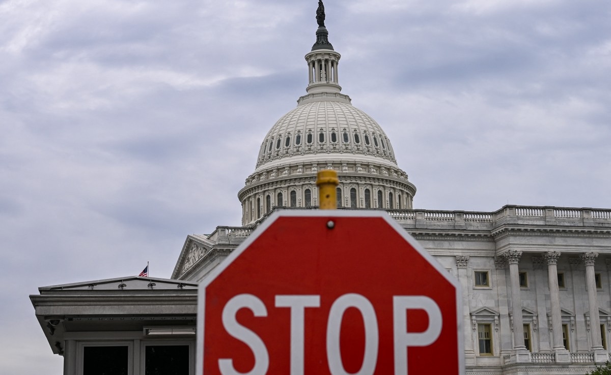 4 Weeks On, Why US Government Is Still Shut, How It's Affecting Americans