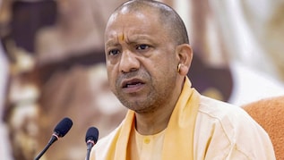 बिहार में आज से चुनाव प्रचार शुरू करेंगे योगी आदियनाथ, क्या BJP को होगा उनकी कट्टर हिंदुत्वादी छवि का फायदा