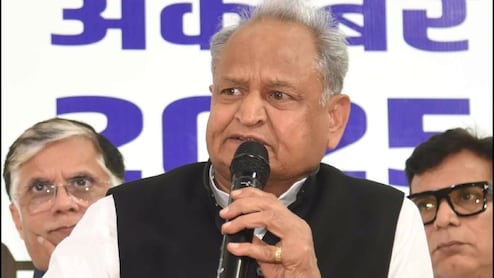 गहलोत ने बिहार चुनाव को लेकर भाजपा पर साधा निशाना, बोले - ये नीतीश कुमार को धोखा देंगे, जैसे महाराष्ट्र में शिंदे को दिया था