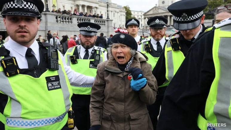 UK Police To Get Greater Powers To Restrict Protests UK Police To Get Greater Powers To Restrict Protests