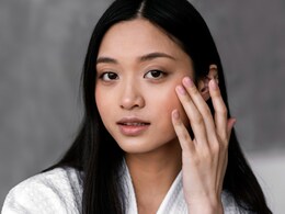 K-Beauty Glass Skin Trend: Why It May Be Harmful For Indian Skin K-Beauty Glass Skin Trend: Why It May Be Harmful For Indian Skin