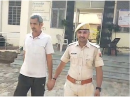 Rajasthan: कांस्टेबल पिता की मौत के बाद 3 साल तक पेंशन उठाता रहा बेटा, बैंक में जमा किए फर्जी सर्टिफिकेट, ऐसे हुआ भंडाफोड़ Rajasthan: कांस्टेबल पिता की मौत के बाद 3 साल तक पेंशन उठाता रहा बेटा, बैंक में जमा किए फर्जी सर्टिफिकेट, ऐसे हुआ भंडाफोड़