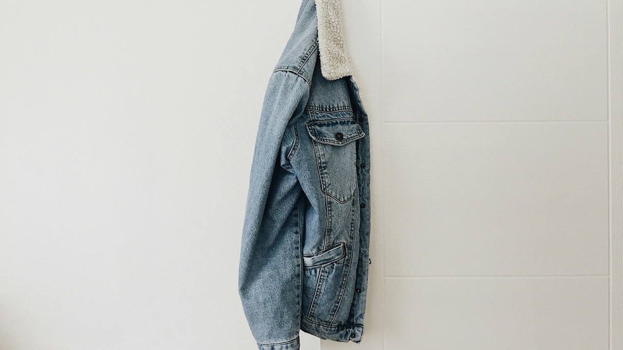 How To Wear Denim Jackets Comfortably In Humid Weather