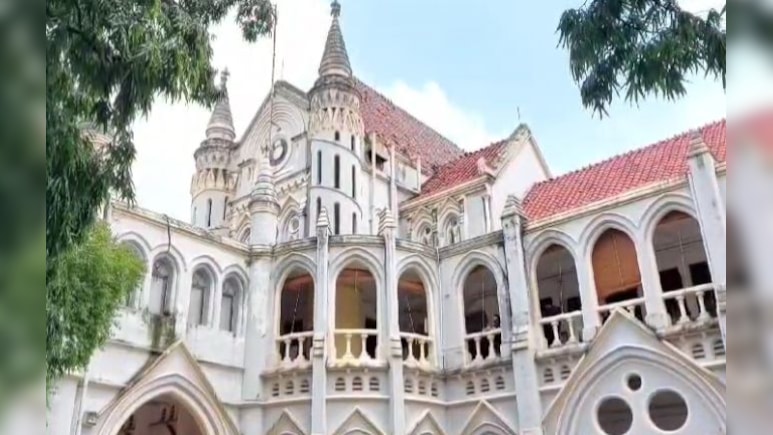 Seoni Hawala Case: हाई कोर्ट ने पूछा- बिना रिमांड आरोपी को कस्टडी में क्यों रखा? शासन ने ये दी दलील Seoni Hawala Case: हाई कोर्ट ने पूछा- बिना रिमांड आरोपी को कस्टडी में क्यों रखा? शासन ने ये दी दलील