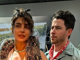 फिर से पुराने शौक की ओर लौटीं प्रियंका चोपड़ा, गले में अजगर डाल पति संग दिए पोज फिर से पुराने शौक की ओर लौटीं प्रियंका चोपड़ा, गले में अजगर डाल पति संग दिए पोज