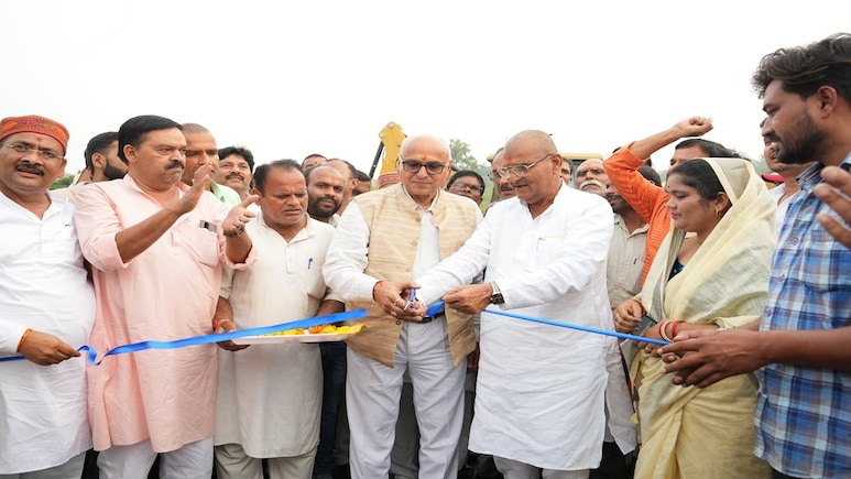 Son River Bridge: बहरी-अमिलिया 30 करोड़ के नए पुल का शुभारंभ; CM के आने से पहले हुआ था हादसा Son River Bridge: बहरी-अमिलिया 30 करोड़ के नए पुल का शुभारंभ; CM के आने से पहले हुआ था हादसा