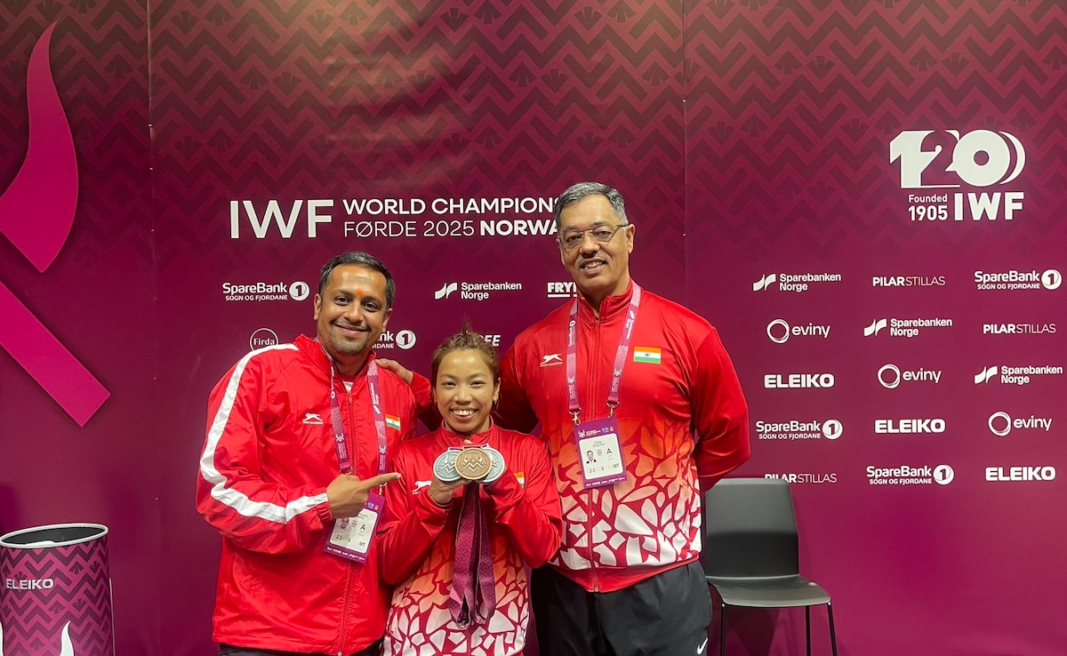 Indias Mirabai Chanu Wins Silver At World Weightlifting Championships 2025