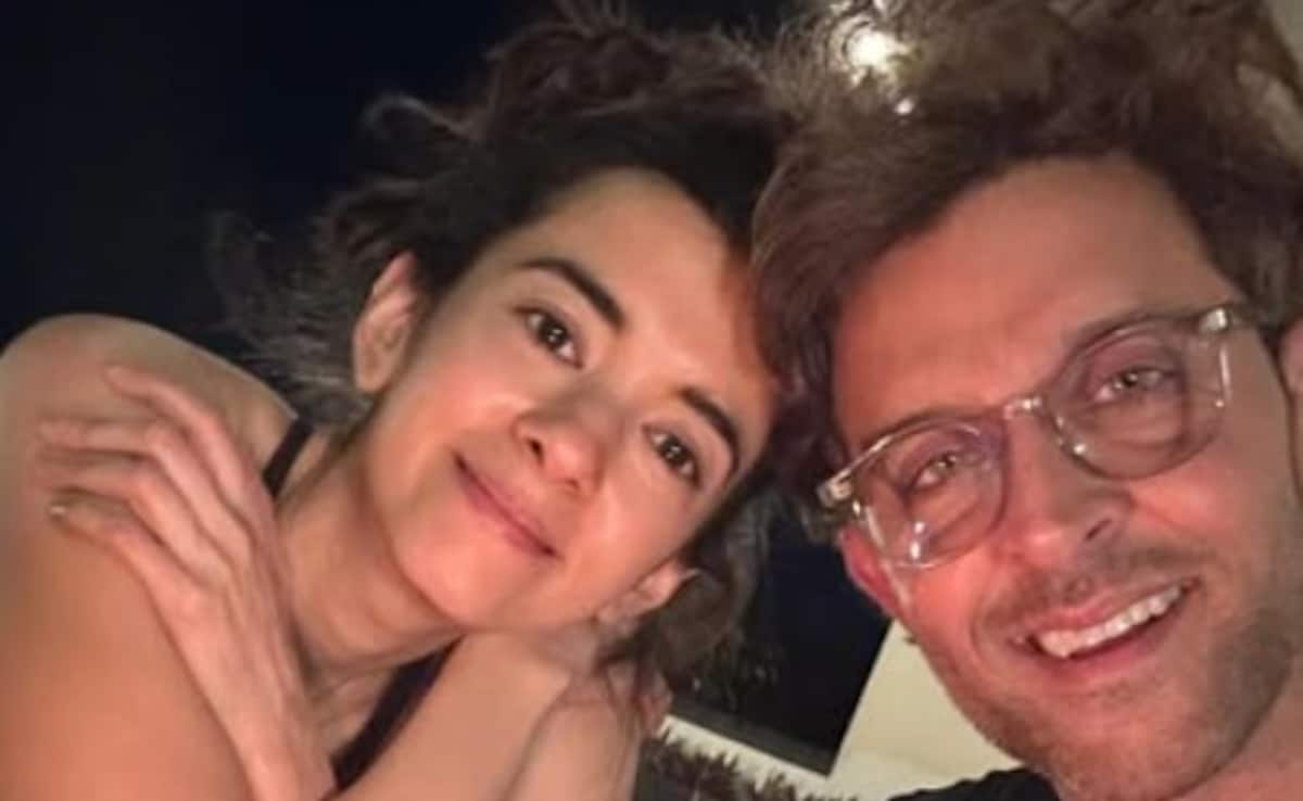 Hrithik Roshan And Saba Azad Share Unseen Loved-Up Pics: "Happy 4th Partner"