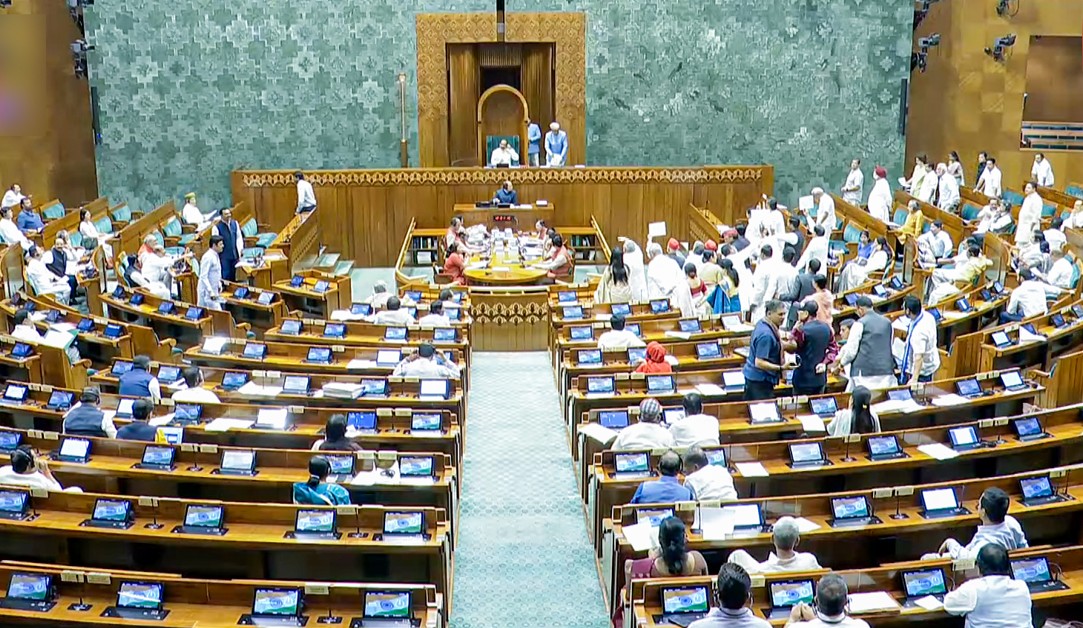 संसद बजट सत्र: विपक्ष के किन मुद्दों पर बहस करा सकती है सरकार, किनपर इनकार?