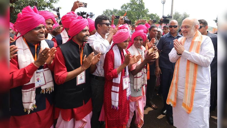 Amit Shah Bastar Visit: ऐसा क्या हुआ कि अमित शाह से नाराज हो गए रथ बनाने वाले आदिवासी? Amit Shah Bastar Visit: ऐसा क्या हुआ कि अमित शाह से नाराज हो गए रथ बनाने वाले आदिवासी?