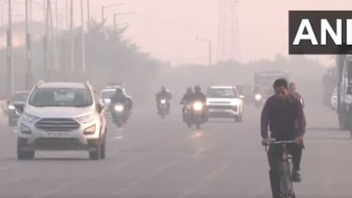 Delhi's Air Quality Remains "Very Poor", Light Rain Expected Today Delhi's Air Quality Remains "Very Poor", Light Rain Expected Today