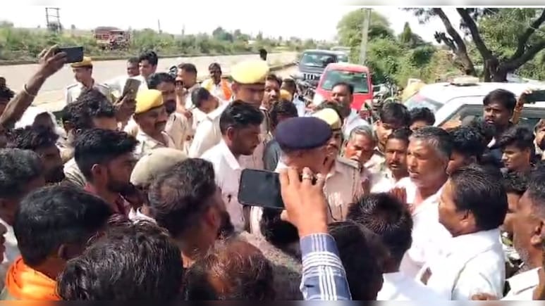 12वीं की छात्रा के पर‍िजनों ने NH-27 क‍िया जाम, कोटा के एक होटल मे म‍िली थी लाश