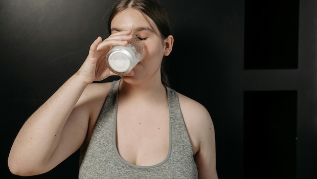 What happens if you drink milk on an empty stomach
