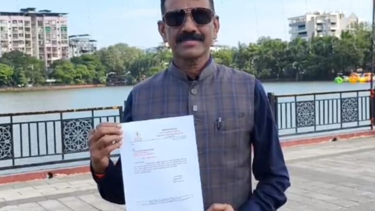 KDMC निवडणुकीपूर्वी उद्धव ठाकरेंना मोठा धक्का! 'हा बडा नेता भाजपच्या गळाला? राजीनाम्याचं धक्कादायक कारण समोर KDMC निवडणुकीपूर्वी उद्धव ठाकरेंना मोठा धक्का! 'हा बडा नेता भाजपच्या गळाला? राजीनाम्याचं धक्कादायक कारण समोर