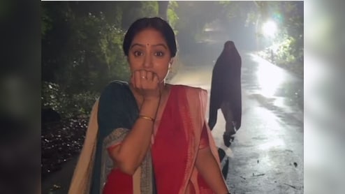 टीवी एक्ट्रेस दीपिका सिंह को शूटिंग पर रील बनाना पड़ा भारी, हुआ कुछ ऐसा बचने के लिए क्रू की तरफ लगाई दौड़- देखें वीडियो