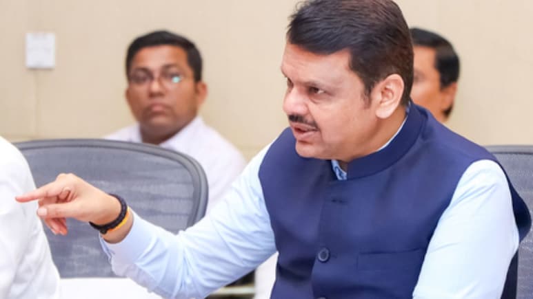 Maharashtra Flood Relief : अतिवृष्टीग्रस्तांसाठी 31,628 कोटींच्या पॅकेजची घोषणा, वाचा शेतकऱ्यांना काय मिळणार?
