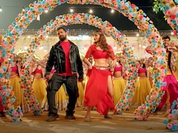 Lal Ghaghri Song: यूट्यूब पर छाया खेसारीलाल यादव और आकांक्षा पुरी का लाल घघरी गाना, हर सेकंड के साथ बढ़े व्यूज Lal Ghaghri Song: यूट्यूब पर छाया खेसारीलाल यादव और आकांक्षा पुरी का लाल घघरी गाना, हर सेकंड के साथ बढ़े व्यूज