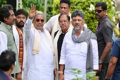 Siddaramaiah vs DK Shivakumar Rift Resurfaces; Home Minister Steps In Siddaramaiah vs DK Shivakumar Rift Resurfaces; Home Minister Steps In