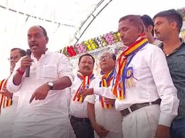 विधायक जी मंच पर माइक क्यों छीनने लगे, वीडियो हुआ वायरल तो बीजेपी एमएलए ने दी सफाई विधायक जी मंच पर माइक क्यों छीनने लगे, वीडियो हुआ वायरल तो बीजेपी एमएलए ने दी सफाई